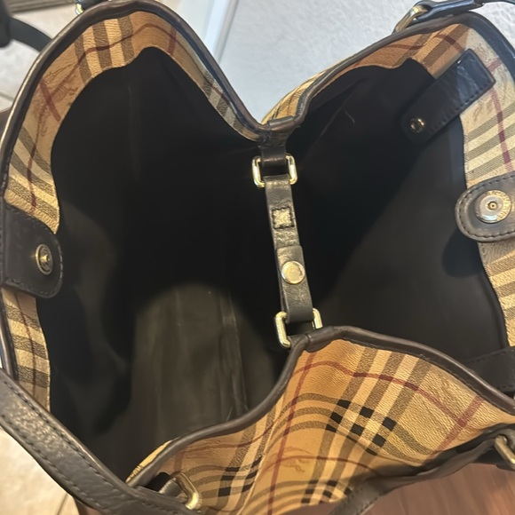 Vintage Burberry PVC Leather in good condition - Picture 7 of 12